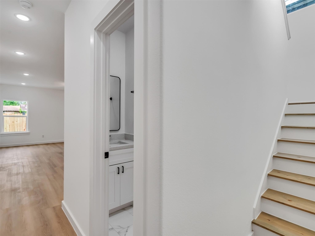8102 Crestview Unit A Drive - Photo 13