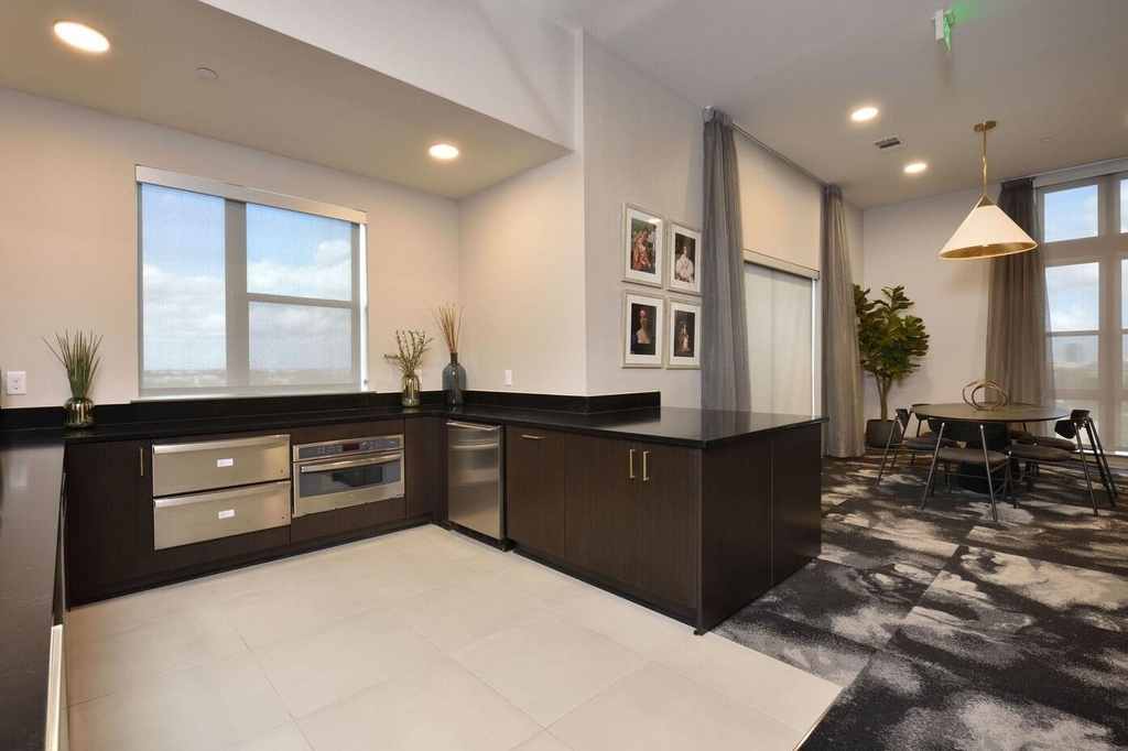 6400 Washington Street Avenue - Photo 34