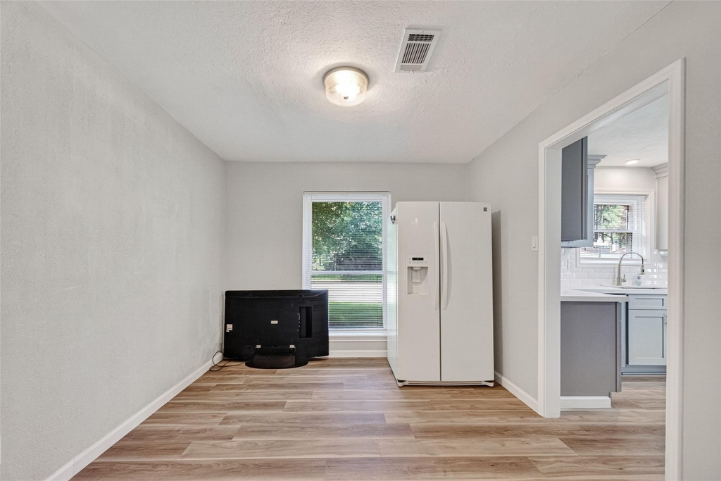 25503 Foxbriar Lane - Photo 10