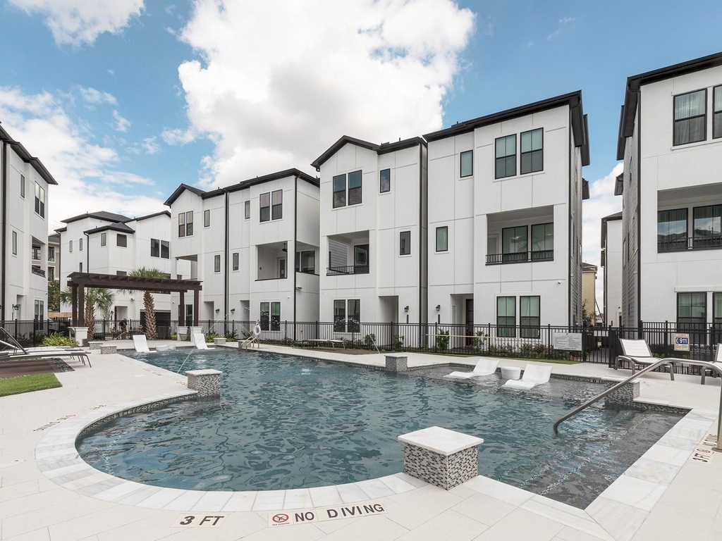 2718 Grand Fountains Drive - Photo 1