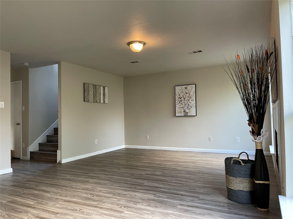 6614 Amberfield Lane - Photo 7