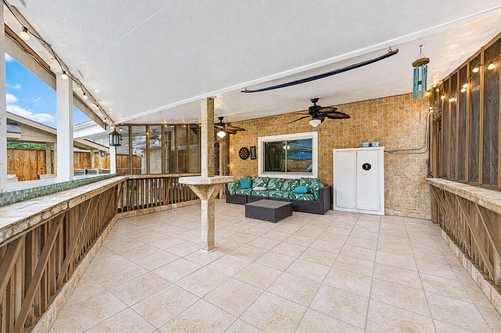 21450 Park Post Lane - Photo 0
