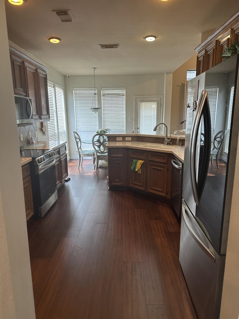 9322 Meadow Ford Court - Photo 5