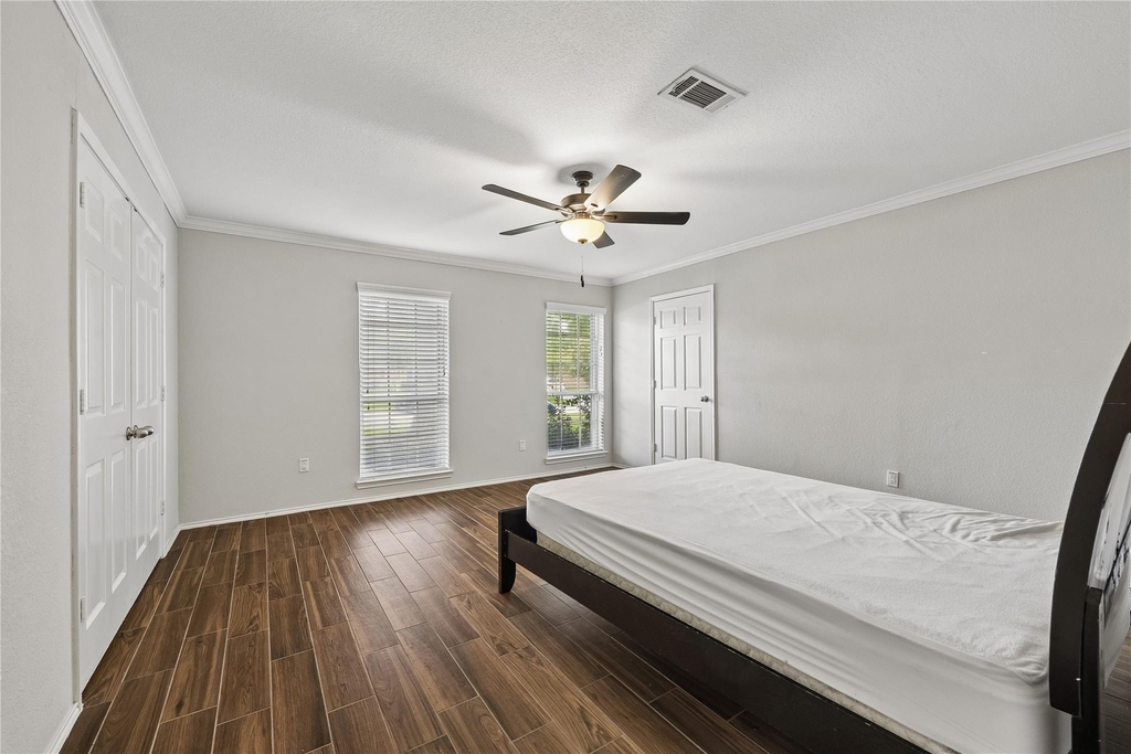 5402 Queensloch Drive - Photo 9