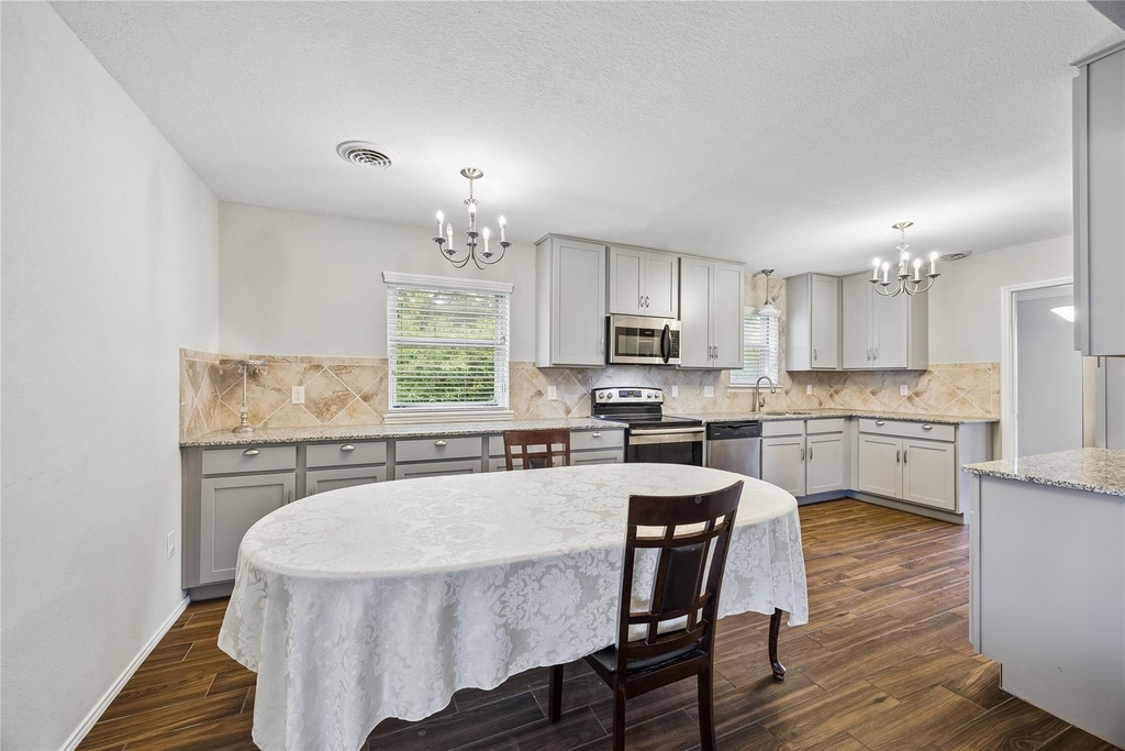 5402 Queensloch Drive - Photo 6