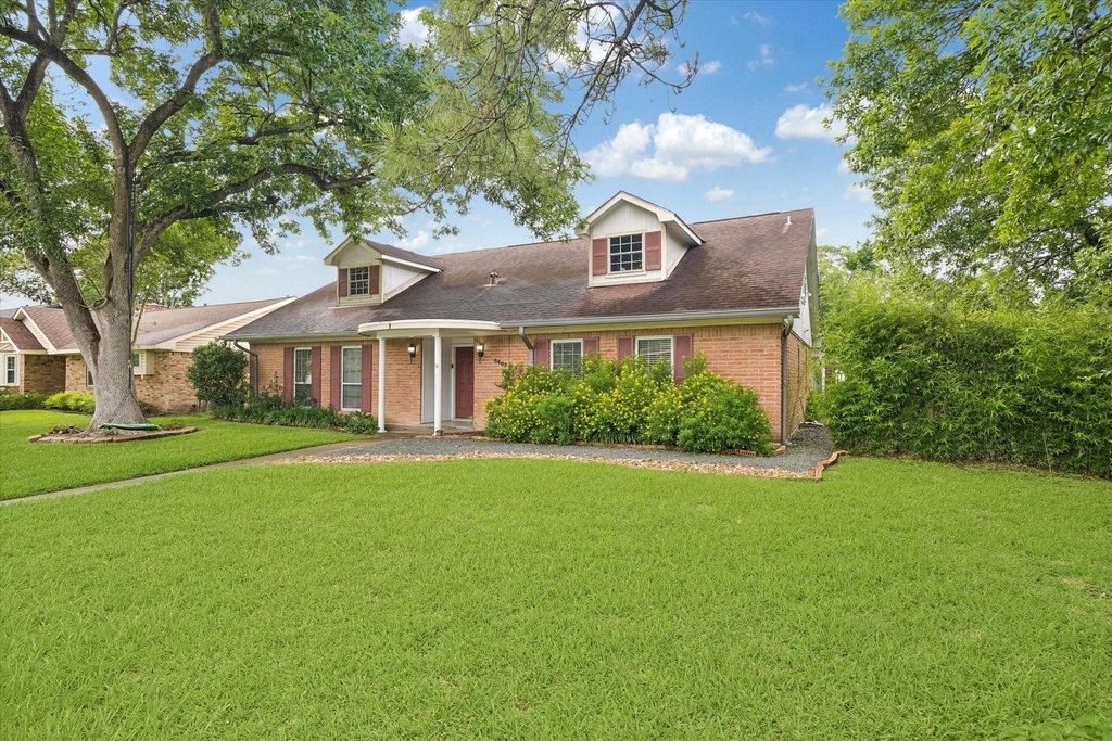5402 Queensloch Drive - Photo 1