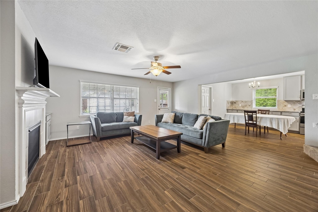 5402 Queensloch Drive - Photo 2