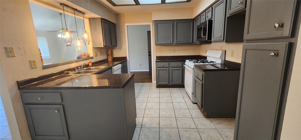 15215 Ensenada Drive - Photo 4