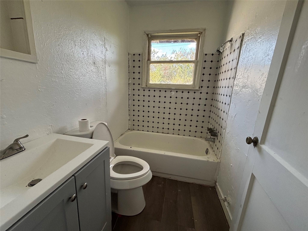 612 Winding Way Street - Photo 10