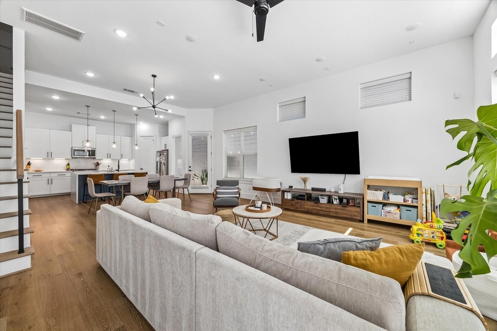 9009 Wellspring Drive - Photo 8