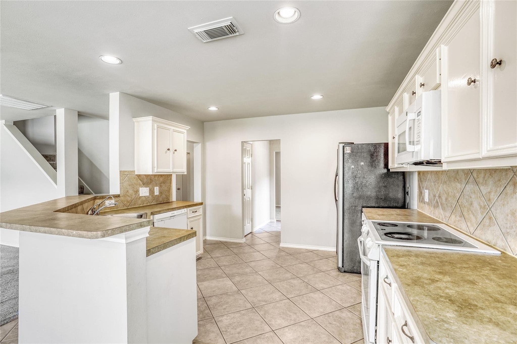 20527 Port Bishop Lane - Photo 11