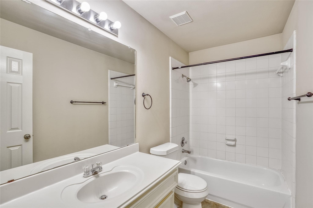 20527 Port Bishop Lane - Photo 17