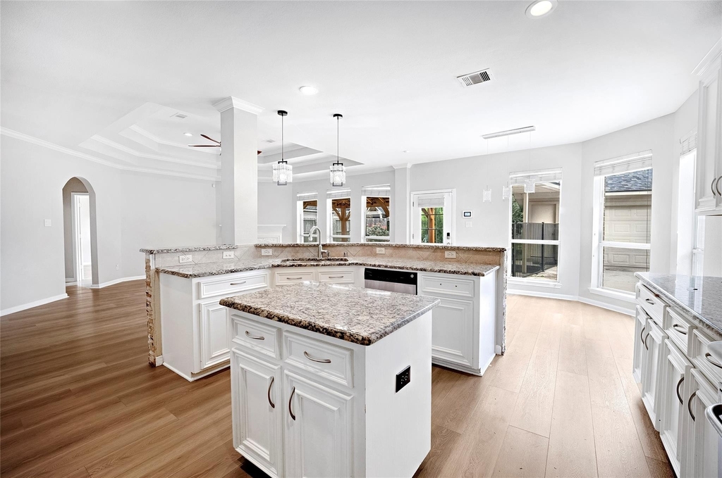 13707 Elm Shores Drive - Photo 5