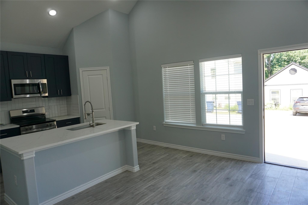 11755 White Cedar - Photo 3