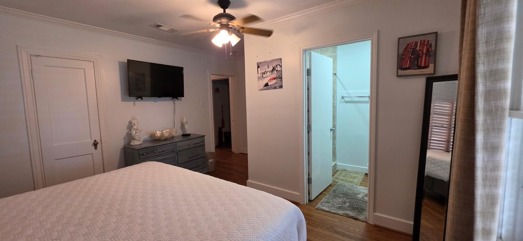 5023 Avenue N 1/2 - Photo 9