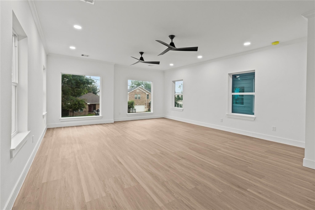 3815 Elysian Street - Photo 3