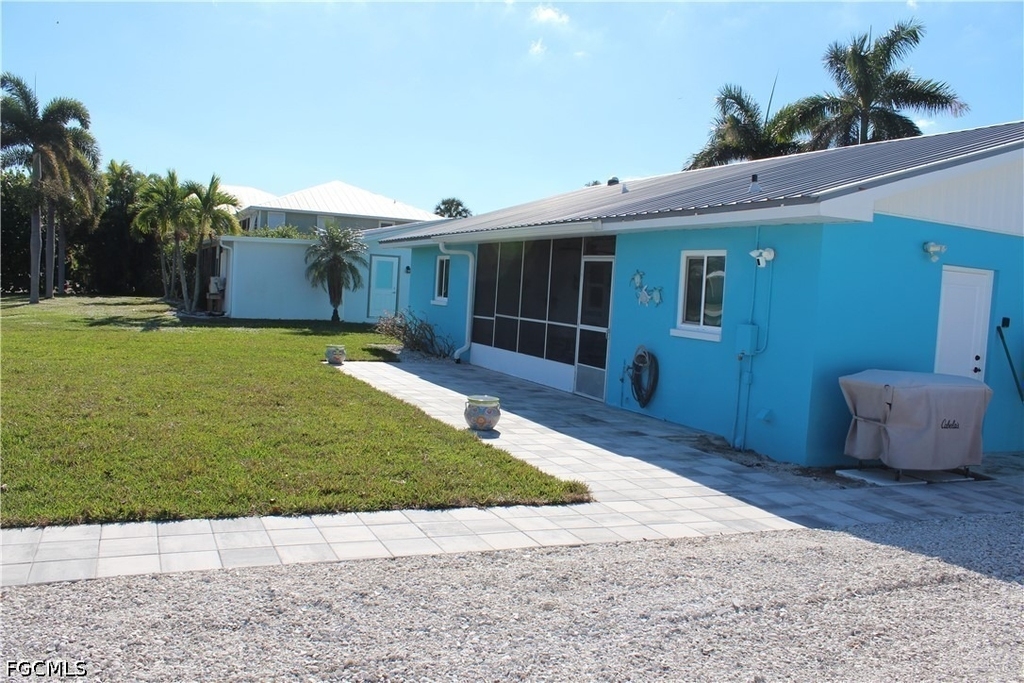 2744 Sanderling Court - Photo 5