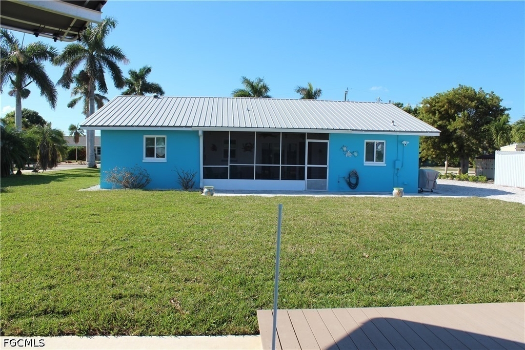 2744 Sanderling Court - Photo 10