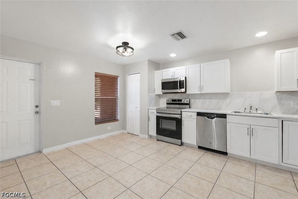 2405/2407 George Avenue S - Photo 1