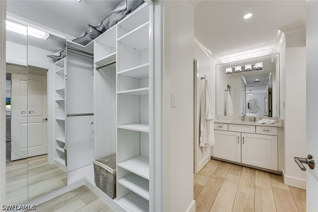 225 5th Avenue S - Photo 16