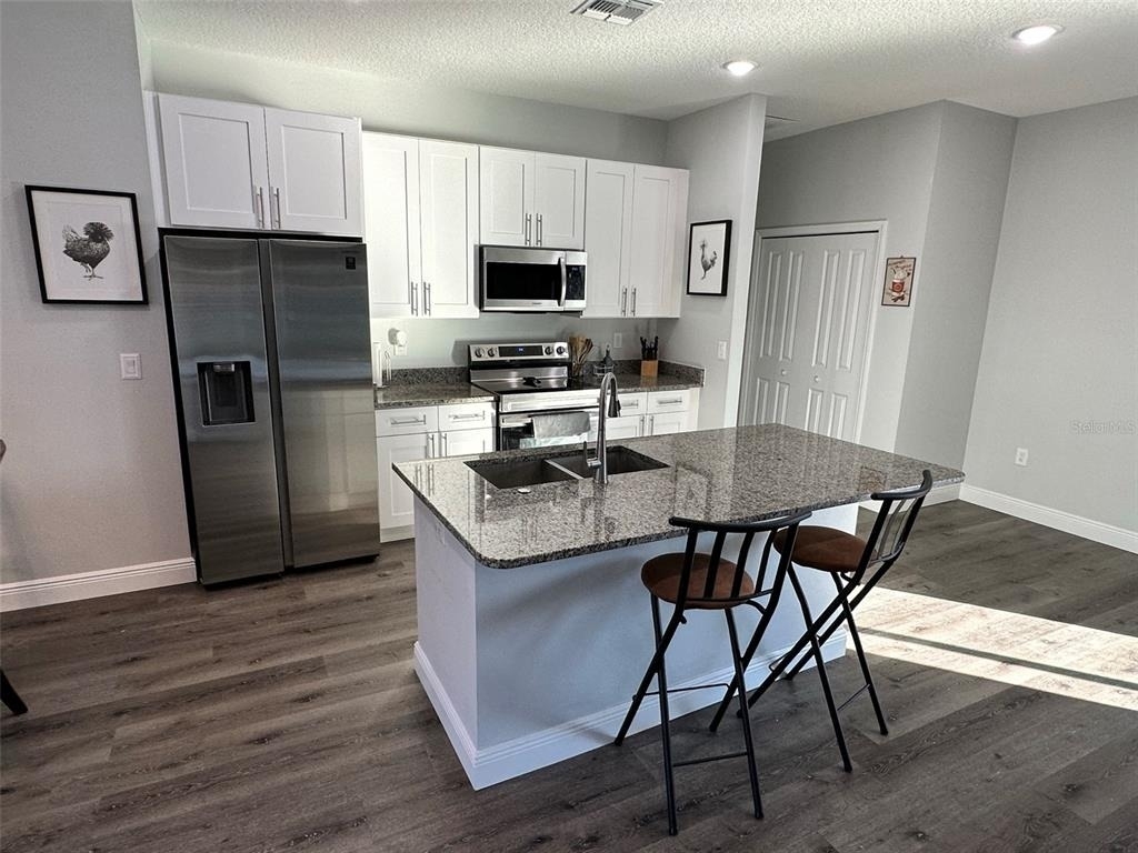 1361 Sacramento Street - Photo 2