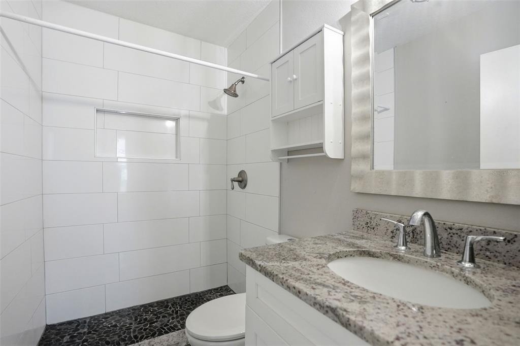 727 N Himes Avenue - Photo 30
