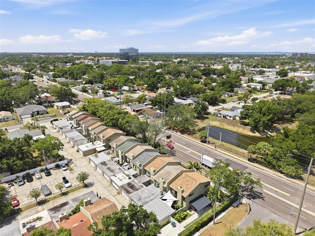 727 N Himes Avenue - Photo 45