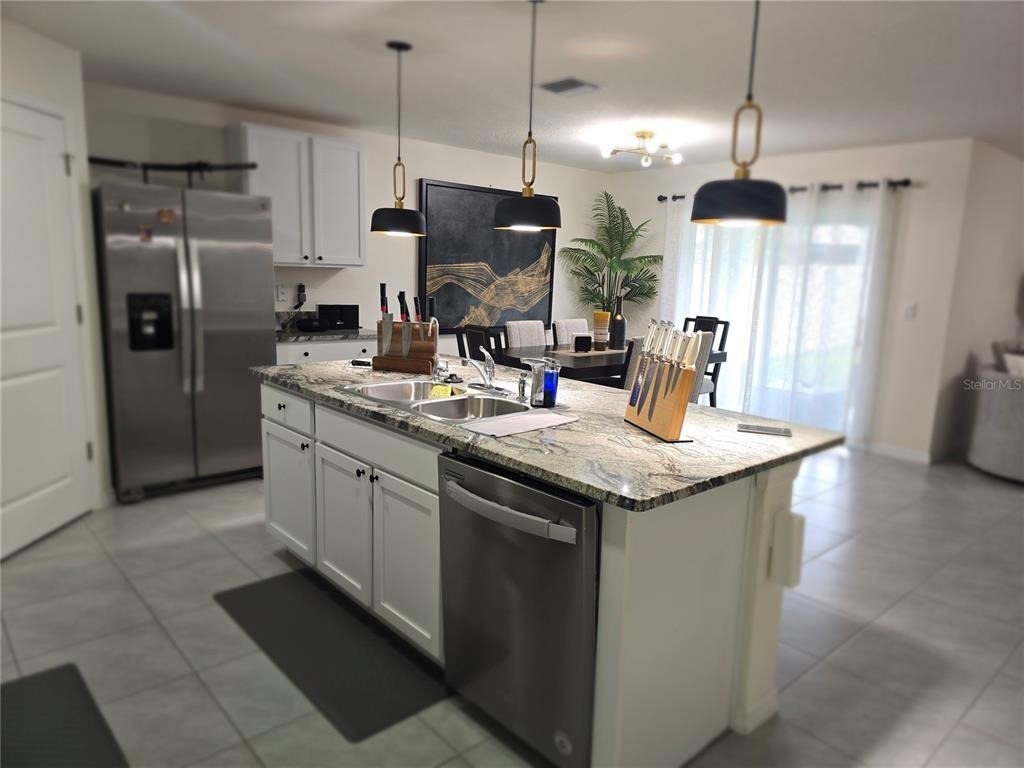 16706 Sunburst Lake Street - Photo 2