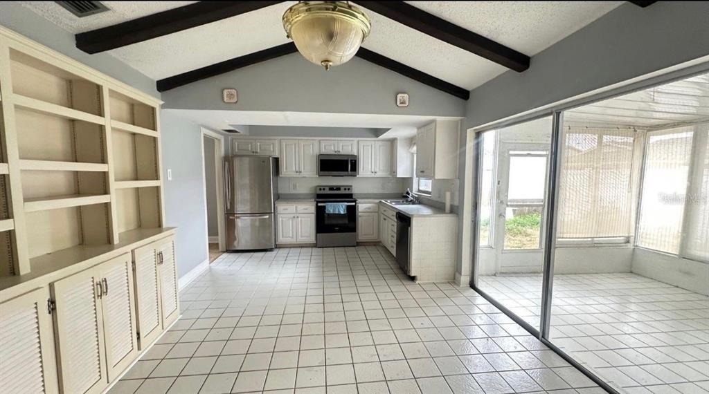 2380 Timbercrest Circle W - Photo 2