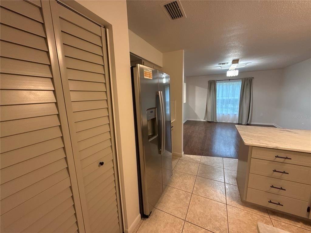 1706 Ne 4th Street - Photo 4