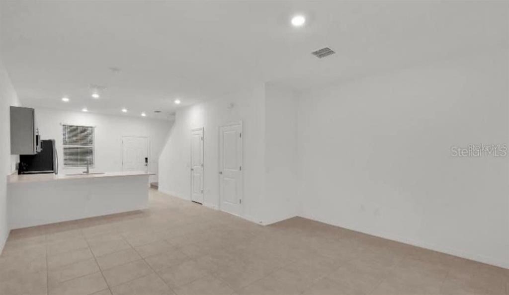 2081 Viewfinder St - Photo 3