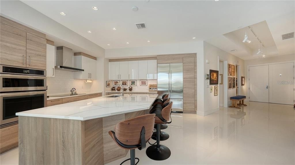 111 S Pineapple Avenue - Photo 15