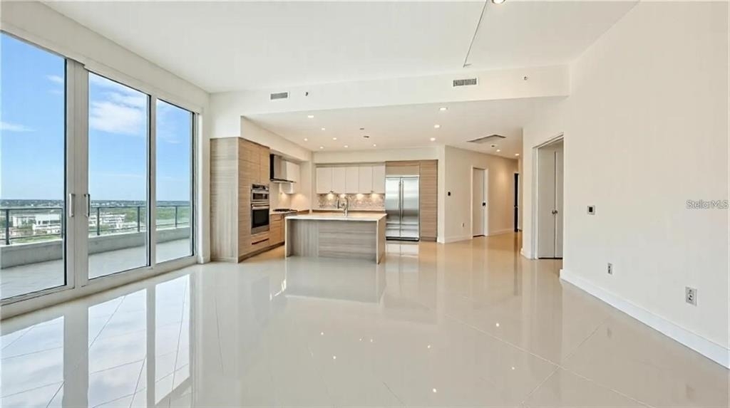 111 S Pineapple Avenue - Photo 11
