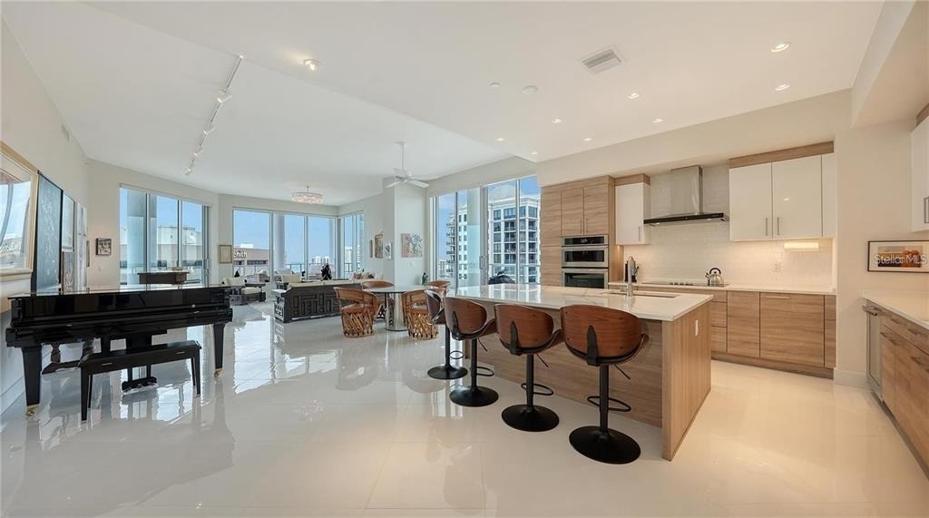 111 S Pineapple Avenue - Photo 18