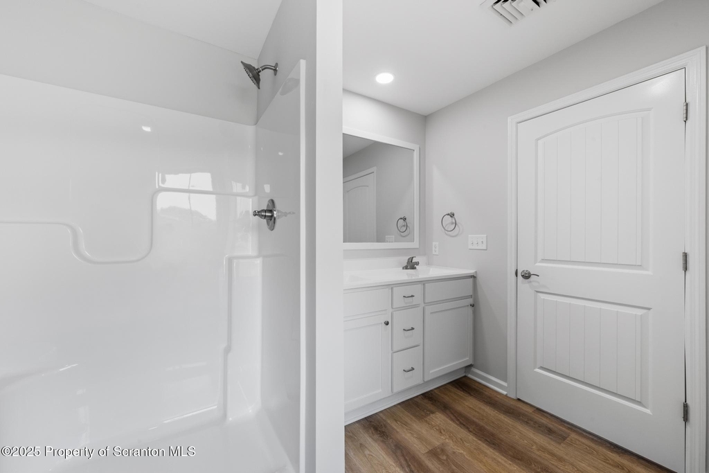 25-36 Zackery Way - Photo 10