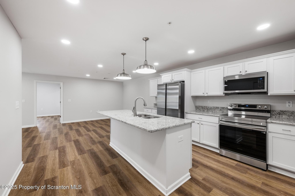 25-36 Zackery Way - Photo 3