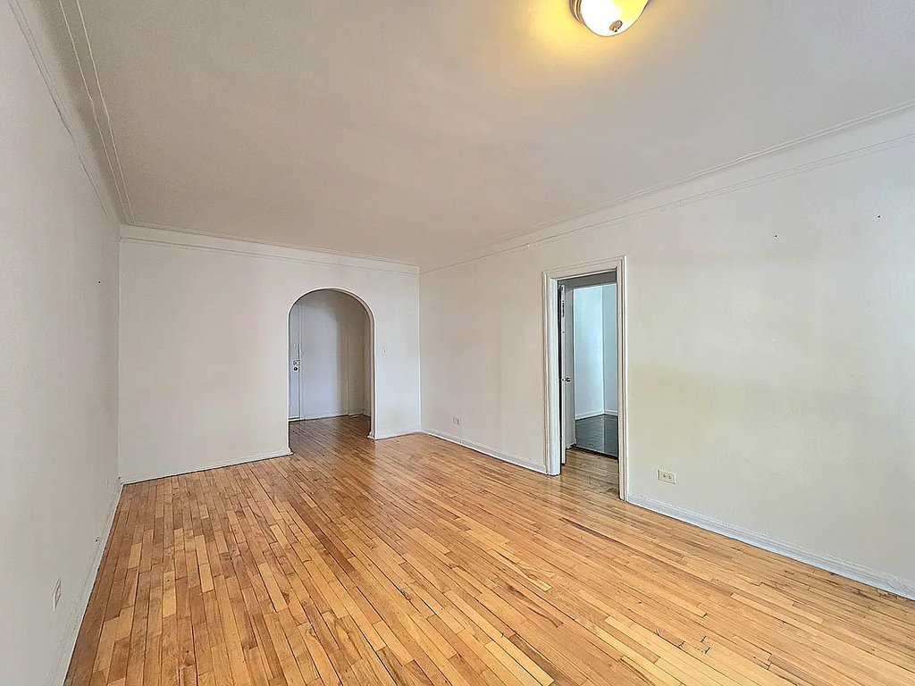 150 Remsen Street - Photo 2