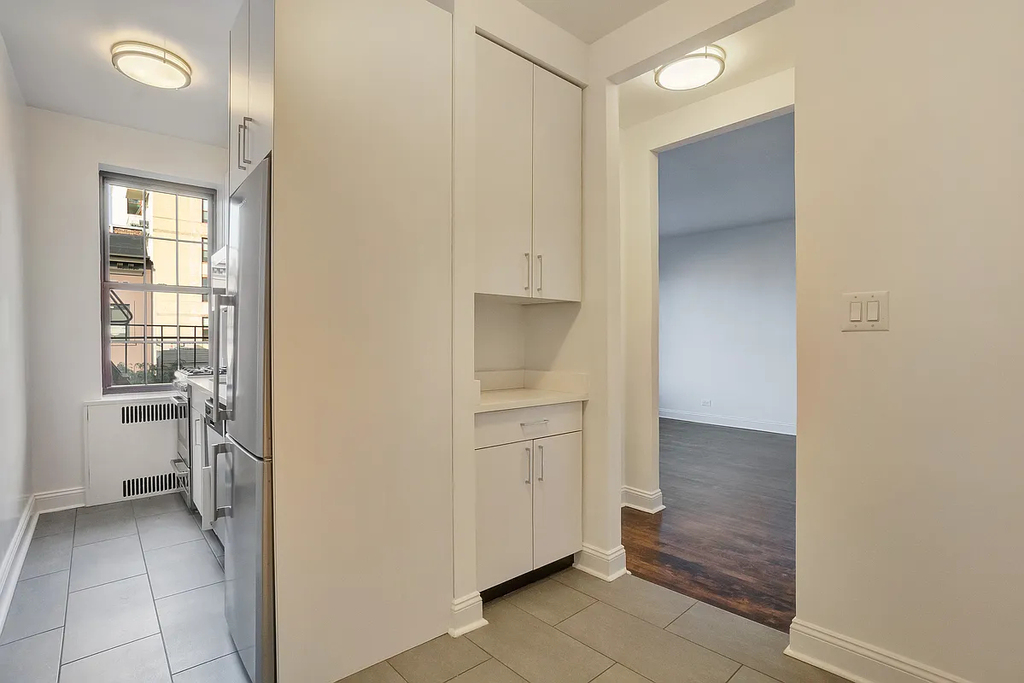 150 Remsen Street - Photo 4