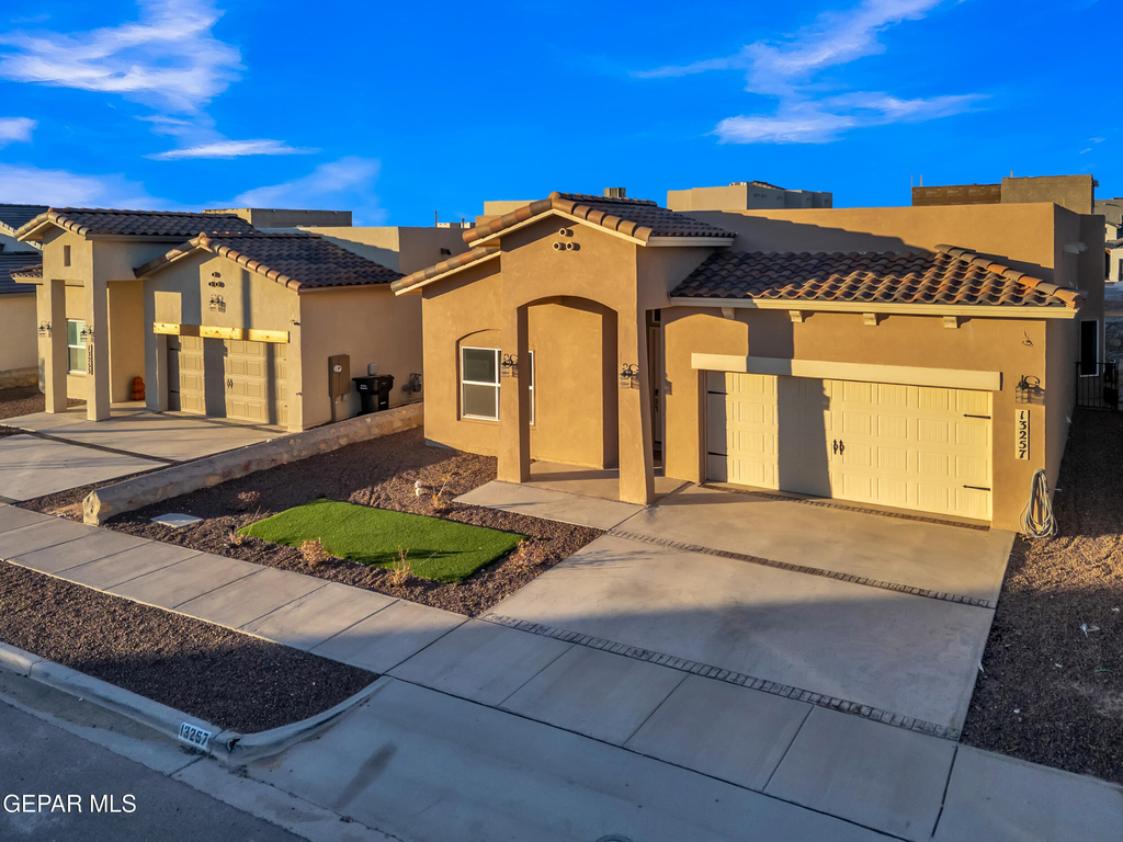 13257 Coldham Street - Photo 0