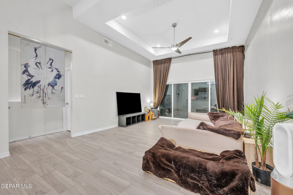 13257 Coldham Street - Photo 33