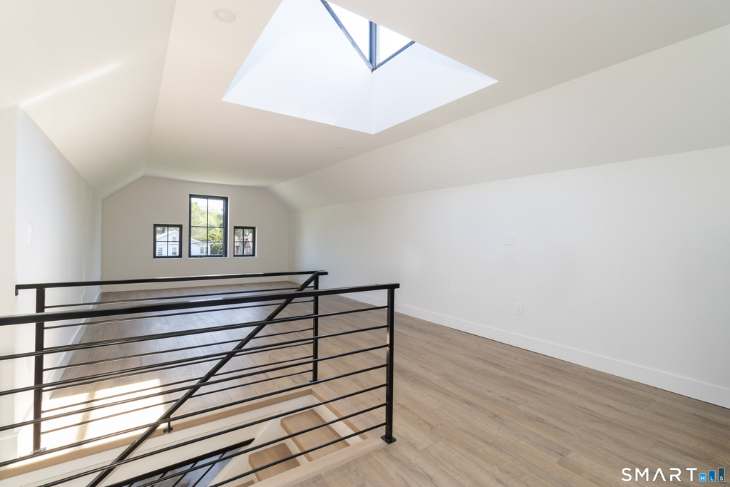 650 Main Street - Photo 33