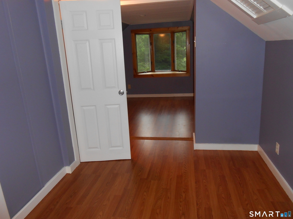 240 Derby Avenue - Photo 31