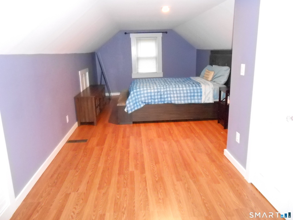 240 Derby Avenue - Photo 29