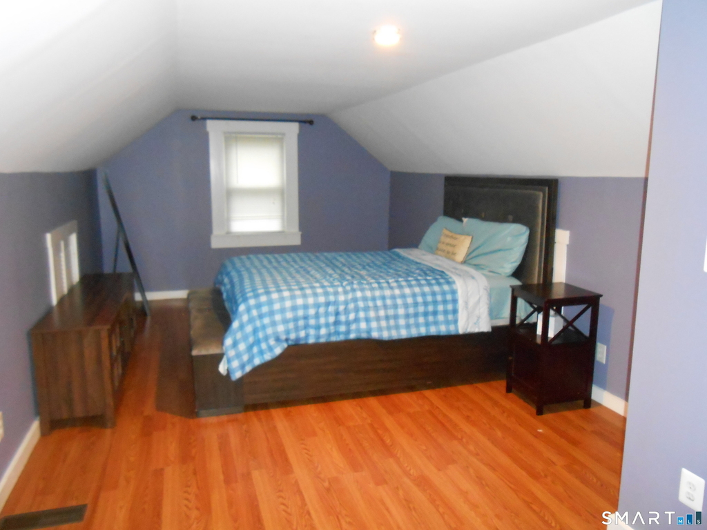 240 Derby Avenue - Photo 30