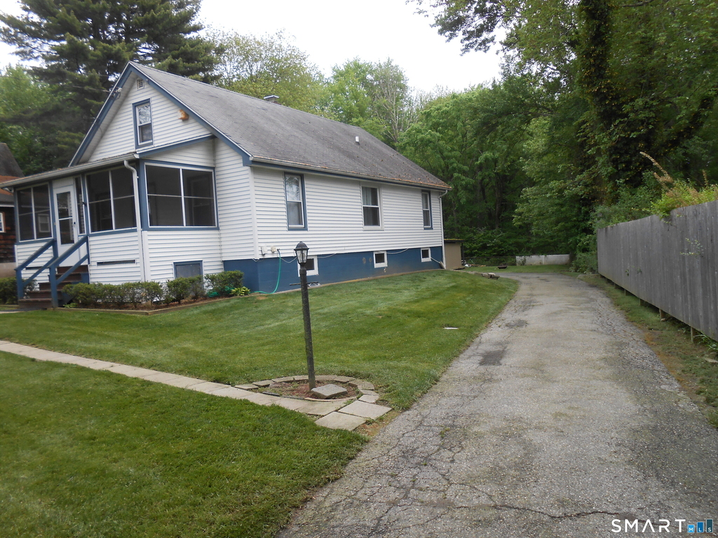 240 Derby Avenue - Photo 5