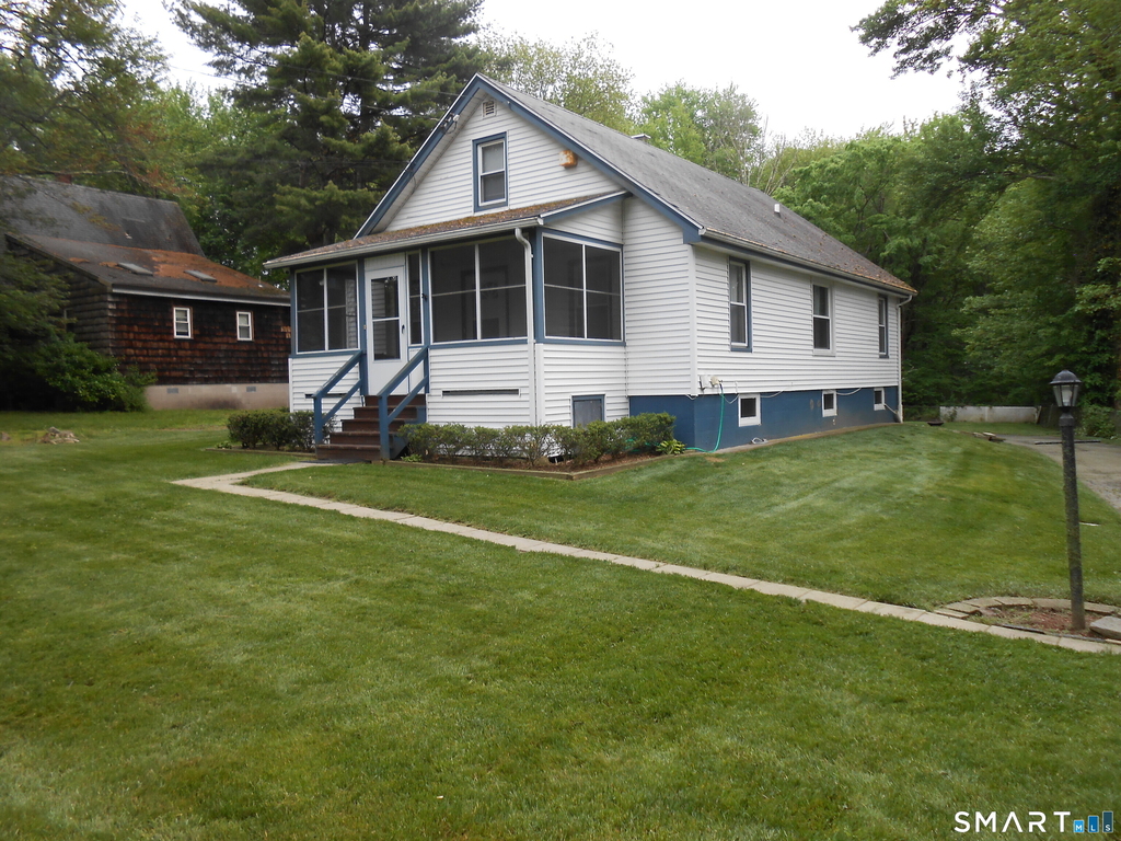240 Derby Avenue - Photo 4