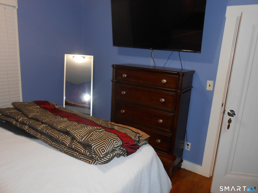 240 Derby Avenue - Photo 24