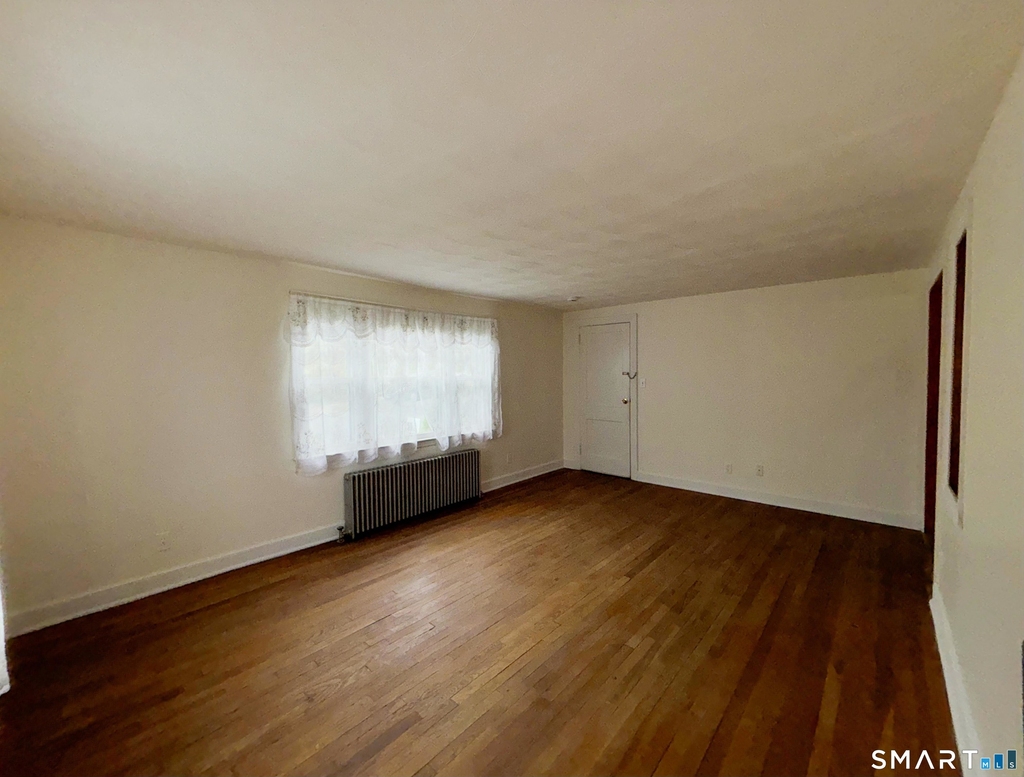127 Booth Street - Photo 3