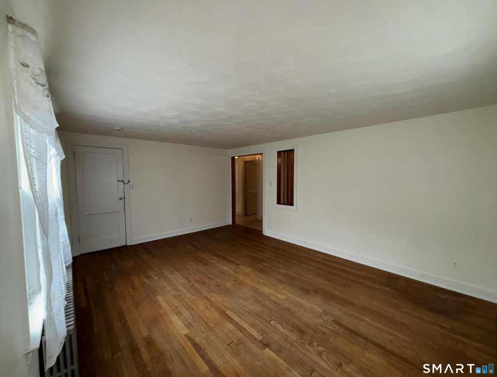 127 Booth Street - Photo 2