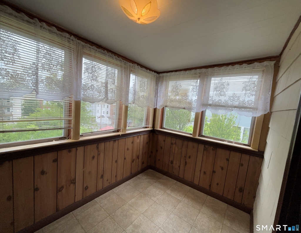 127 Booth Street - Photo 15